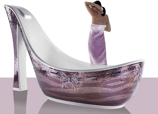 Необычная ванна в форме туфли