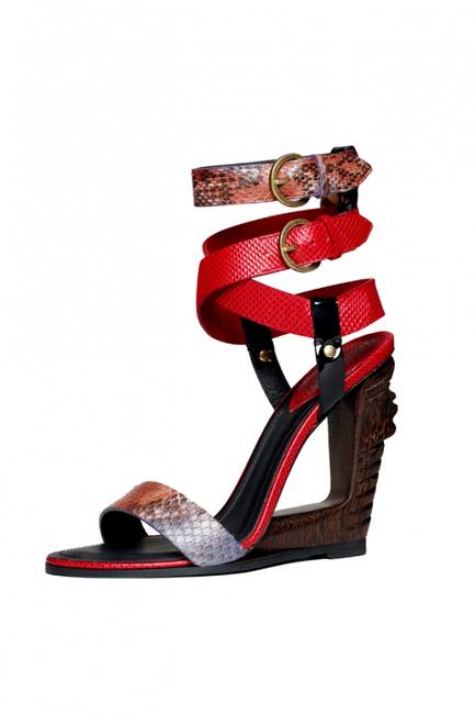 Модная обувь на весну от Donna Karan