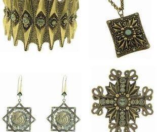 Коллекция ювелирных украшений от сестер Кардашян