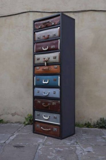 Оригинальная мебель — винтажный шкаф-чемодан