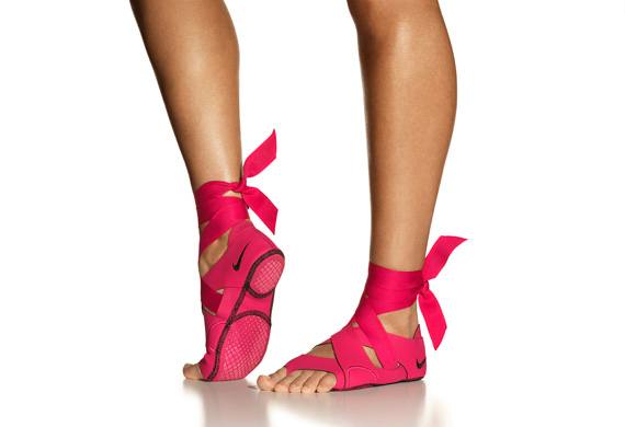 Инновационная линия обуви Nike Studio Wrap