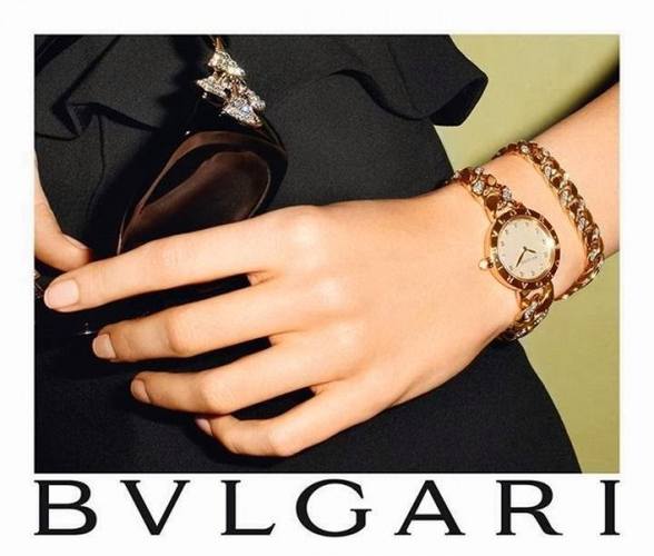 Часы и украшения Bulgari в кампании осень-зима 2014