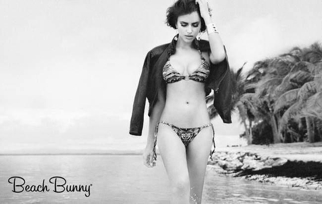 Ирина Шейк рекламирует купальники Beach Bunny