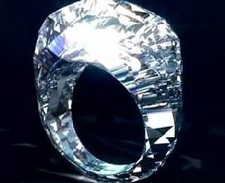 Кольцо из цельного бриллианта